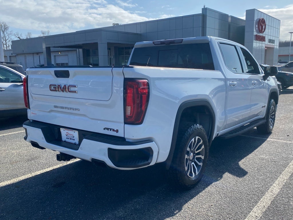 2021 GMC Sierra AT4