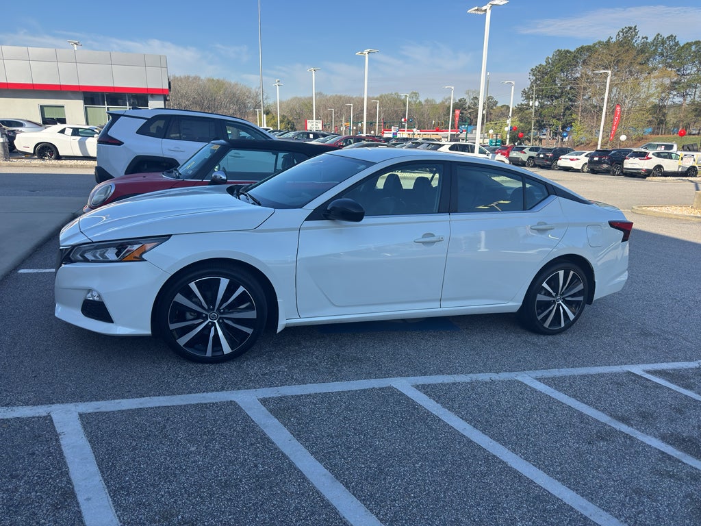 2022 Nissan Altima 2.5 SR