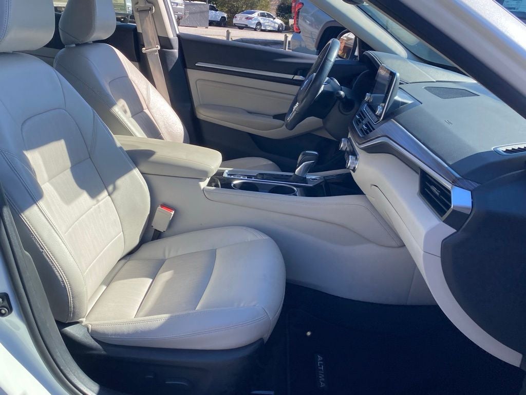 2022 Nissan Altima 2.5 Platinum