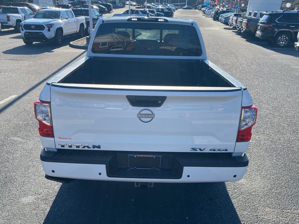2024 Nissan Titan SV