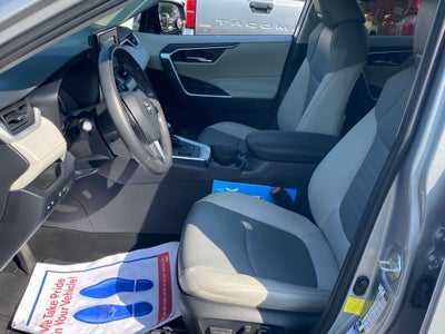 2020 Toyota RAV4 XLE Premium