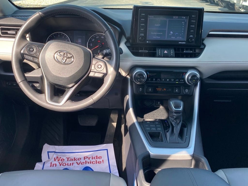 2020 Toyota RAV4 XLE Premium