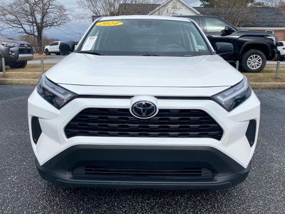 2024 Toyota RAV4 LE