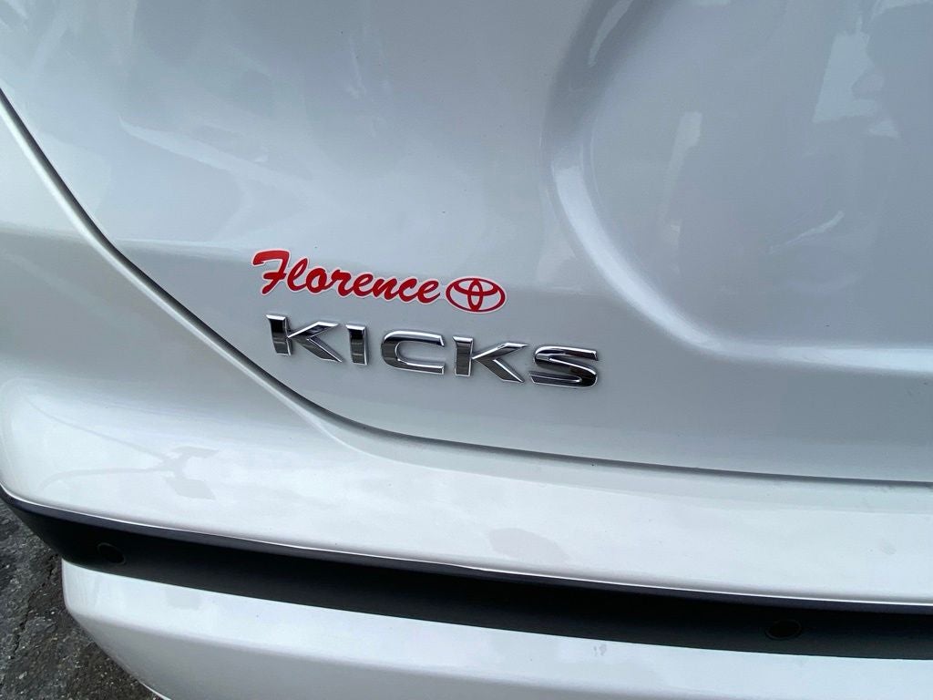 2023 Nissan Kicks SV