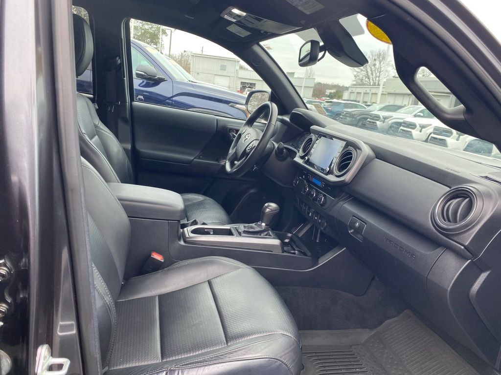 2022 Toyota Tacoma TRD Off-Road V6