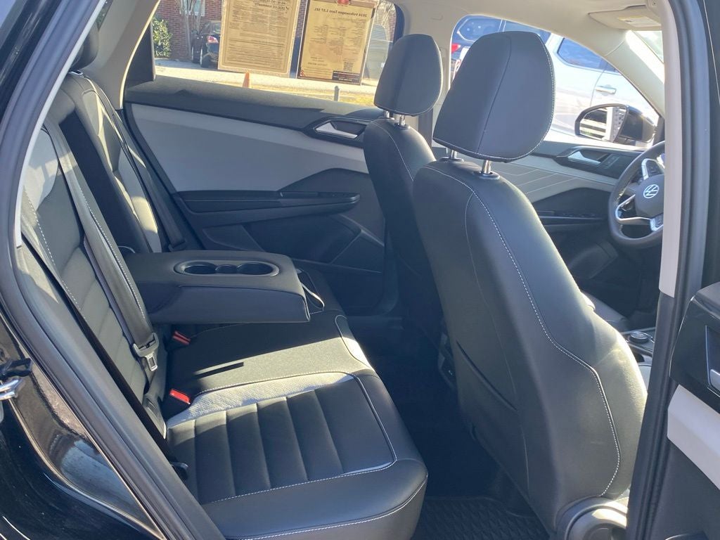 2024 Volkswagen Taos SEL