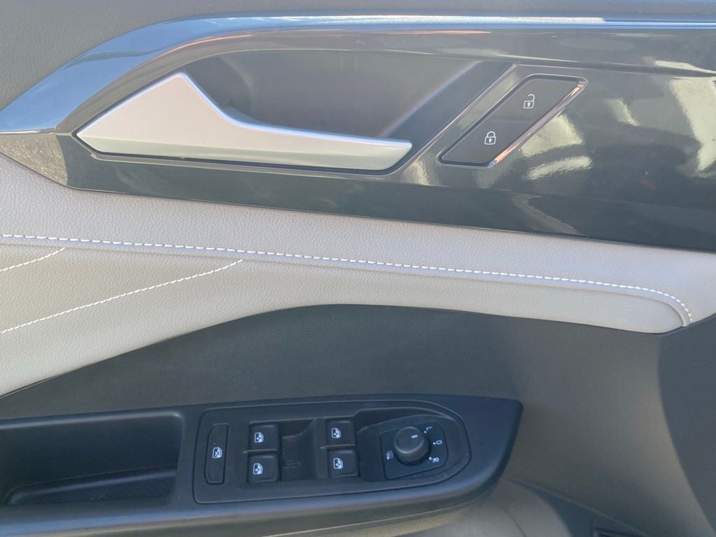 2024 Volkswagen Taos SEL