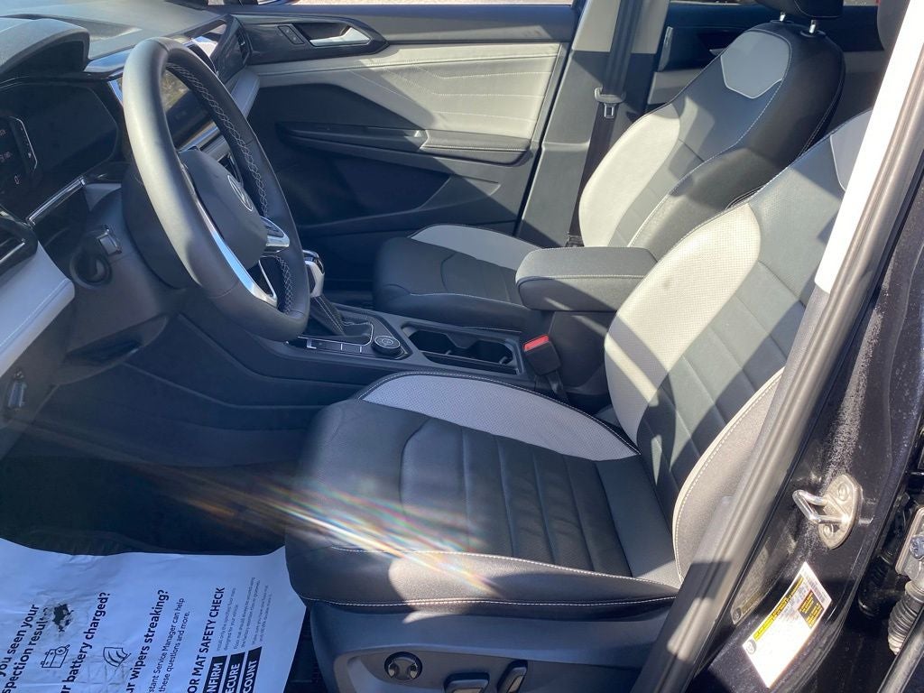 2024 Volkswagen Taos SEL