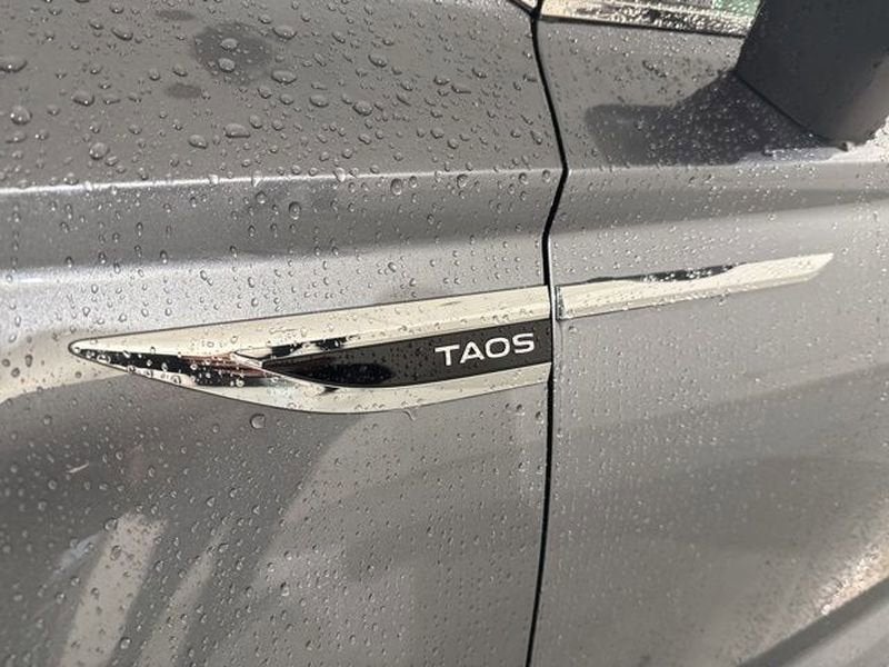 2022 Volkswagen Taos SE