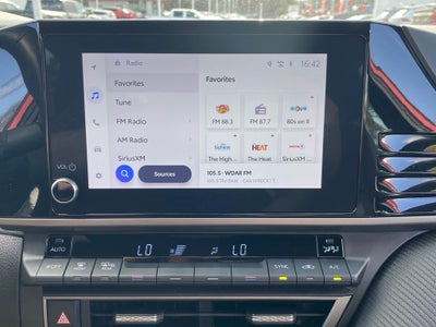 2025 Toyota Camry Hybrid SE