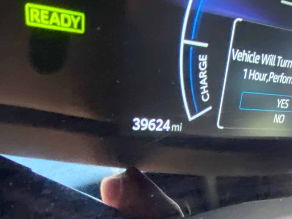 2025 Toyota Camry Hybrid SE