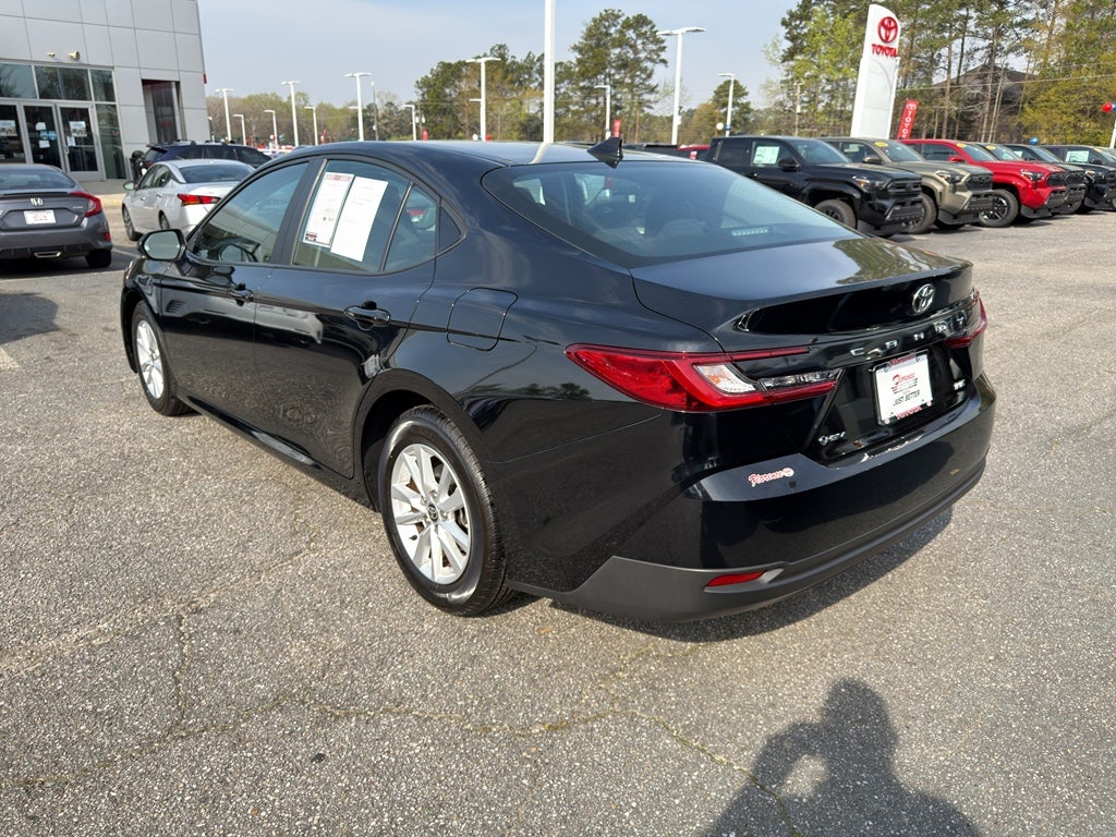 2025 Toyota Camry Hybrid LE