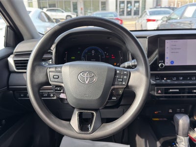 2025 Toyota Camry Hybrid LE