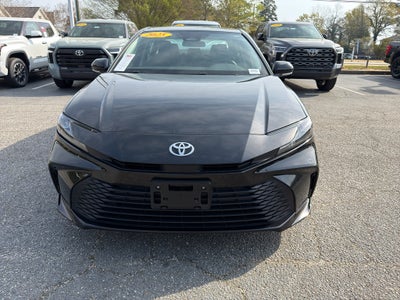 2025 Toyota Camry Hybrid LE