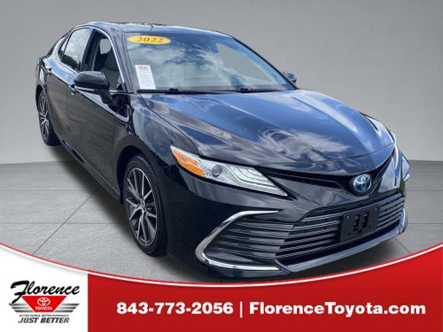 2022 Toyota Camry Hybrid XLE