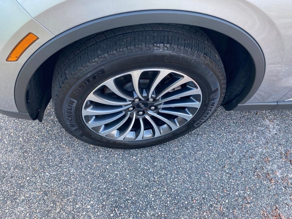 2022 Lincoln Aviator Standard