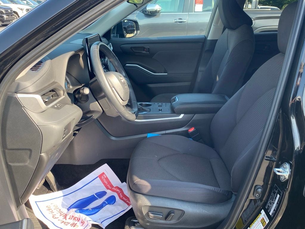2024 Toyota Highlander Hybrid LE