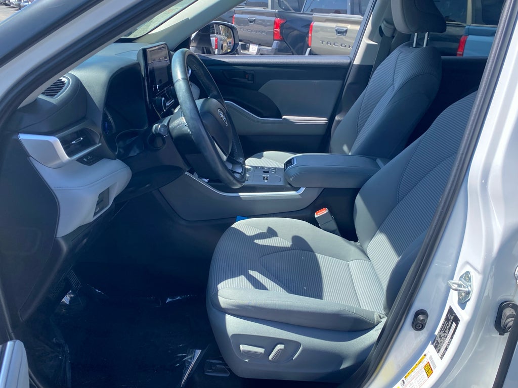 2023 Toyota Highlander Hybrid Hybrid LE