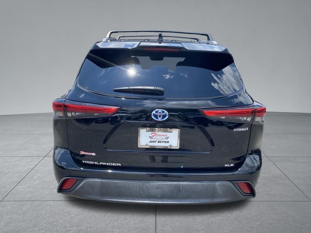 2022 Toyota Highlander Hybrid XLE