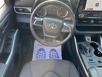 2024 Toyota Highlander LE