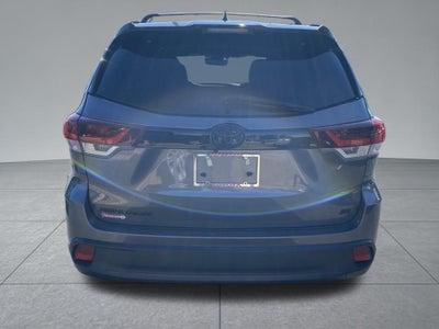 2019 Toyota Highlander SE Nightshade
