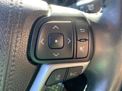 2019 Toyota Highlander SE Nightshade