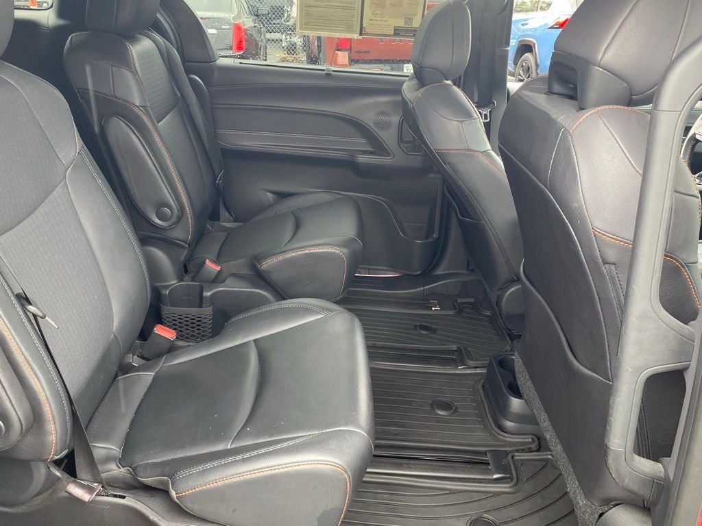 2022 Toyota Sienna XSE 7 Passenger