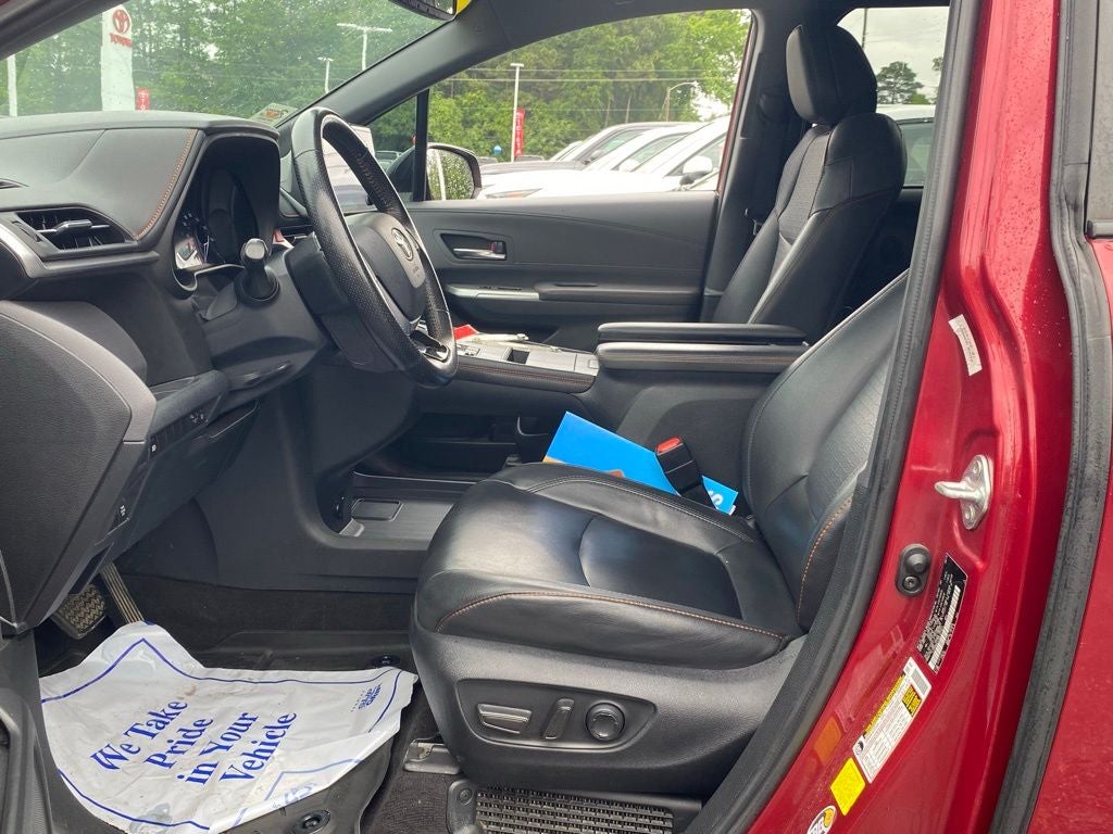 2022 Toyota Sienna XSE 7 Passenger