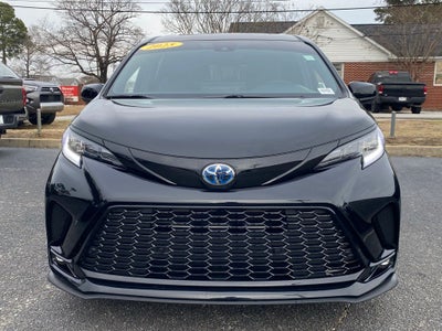 2025 Toyota Sienna XSE