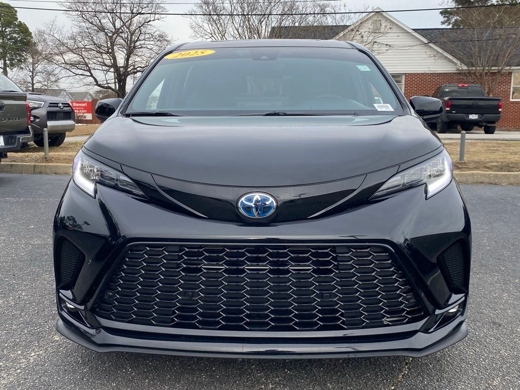 2025 Toyota Sienna XSE