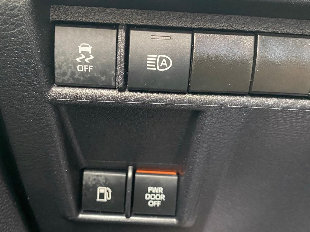 2025 Toyota Sienna XSE