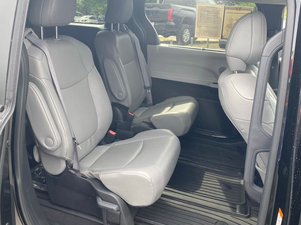 2025 Toyota Sienna XLE 7 Passenger