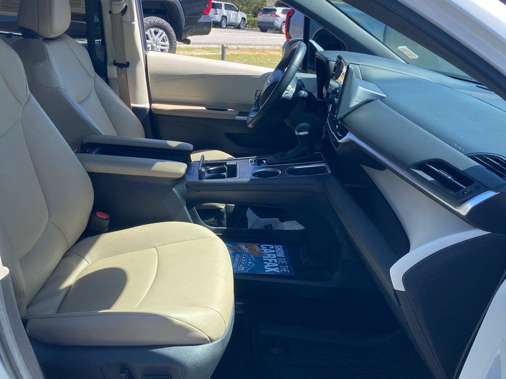 2024 Toyota Sienna XLE
