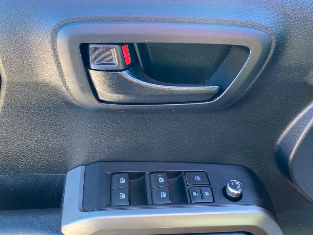 2016 Toyota Tacoma SR V6