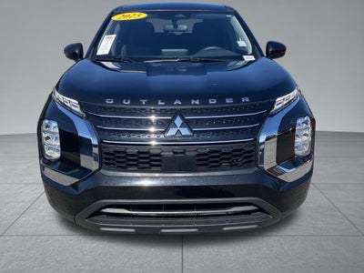 2023 Mitsubishi Outlander ES