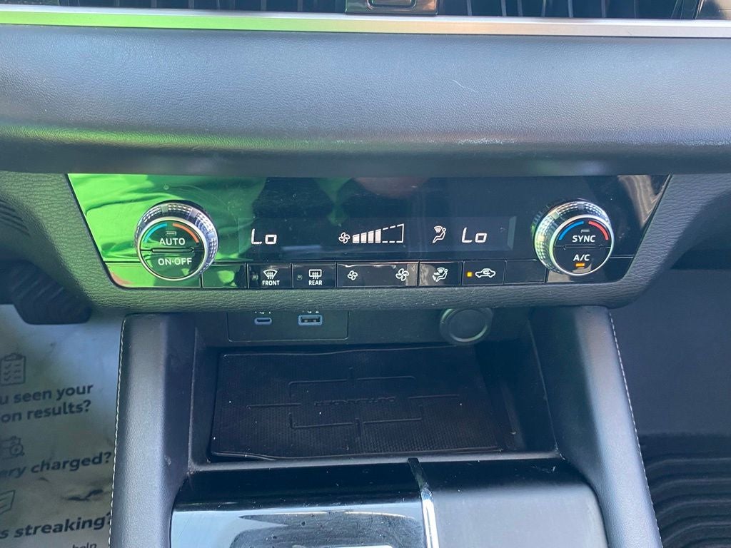 2023 Mitsubishi Outlander ES