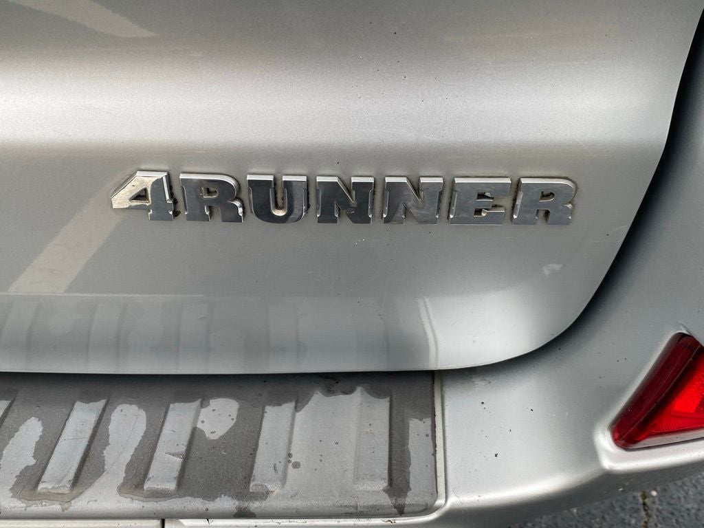 2004 Toyota 4Runner SR5