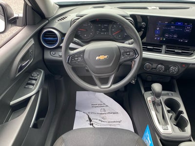 2025 Chevrolet Trax LS
