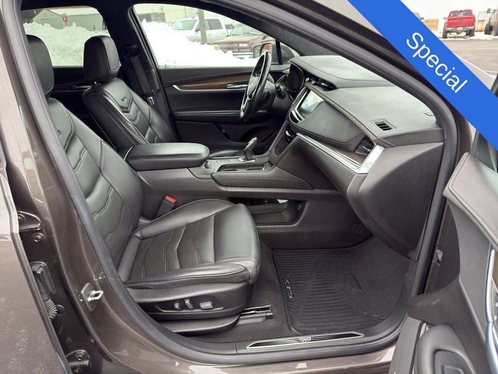 2019 Cadillac XT5 Platinum