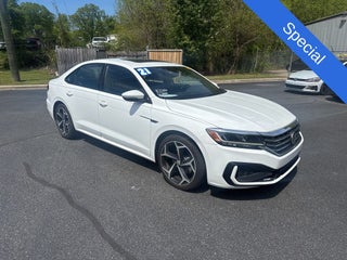 2021 Volkswagen Passat 2.0T R-Line