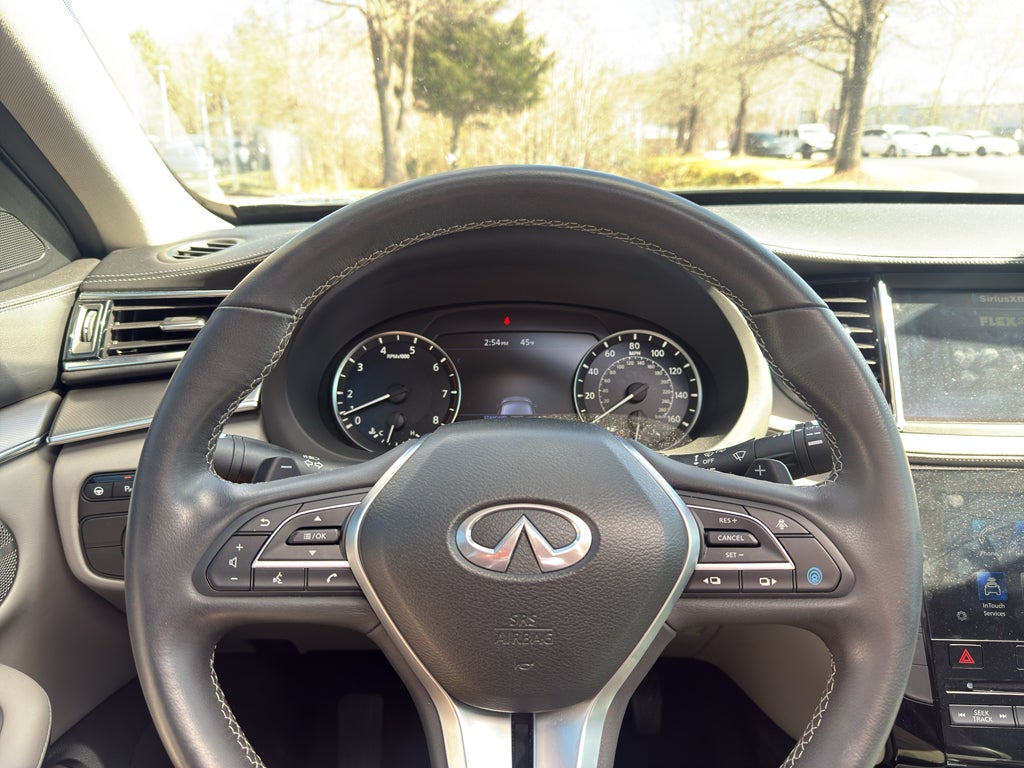 2023 INFINITI QX50 LUXE