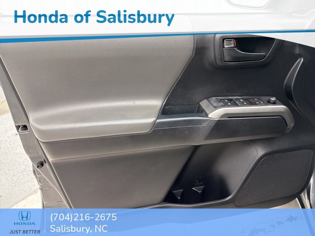 2017 Toyota Tacoma SR5 V6