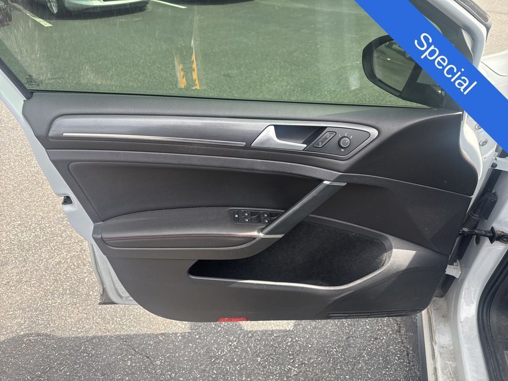 2019 Volkswagen Golf GTI 2.0T SE