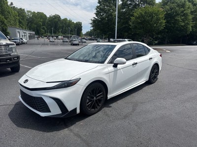 2025 Toyota Camry SE