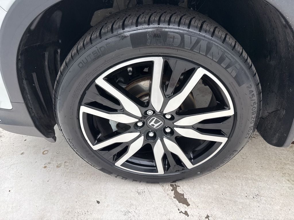 2022 Honda Pilot Touring 8-Passenger