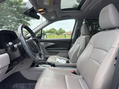 2021 Honda Pilot Touring 8 Passenger