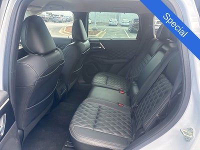2023 Mitsubishi Outlander SEL
