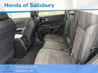 2024 Mitsubishi Outlander SE