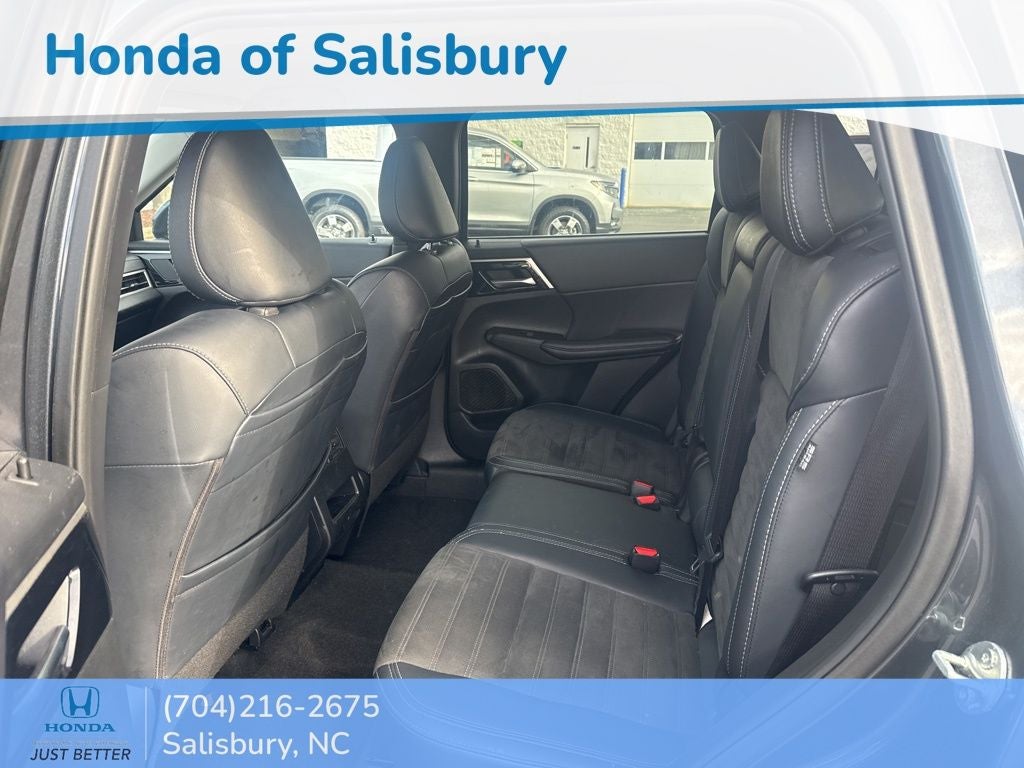 2024 Mitsubishi Outlander SE