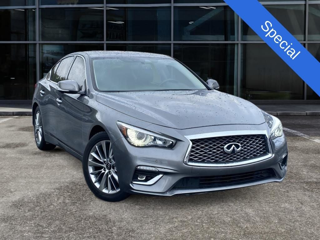 2023 INFINITI Q50 LUXE